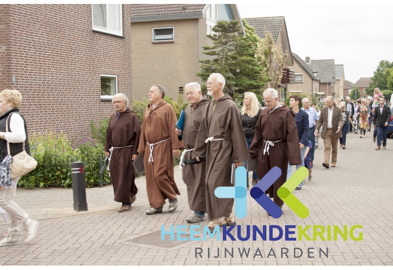 12 -7-2015 Onthulling grafsteen Herwen Coll. P.Snip- HKR (64)